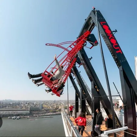 Charming With Free Parking 住宿加早餐酒店